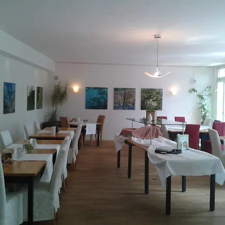 Am Fluss Hotel Neuburg an Der Donau