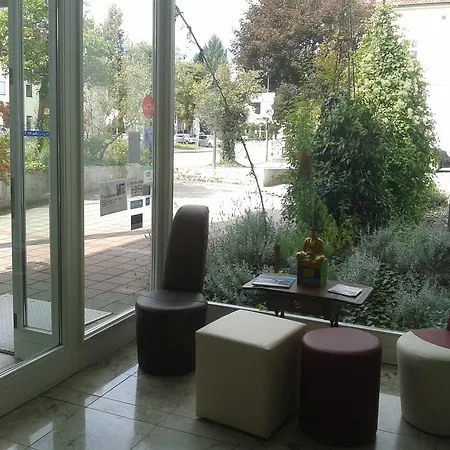 Am Fluss Hotel Neuburg an Der Donau