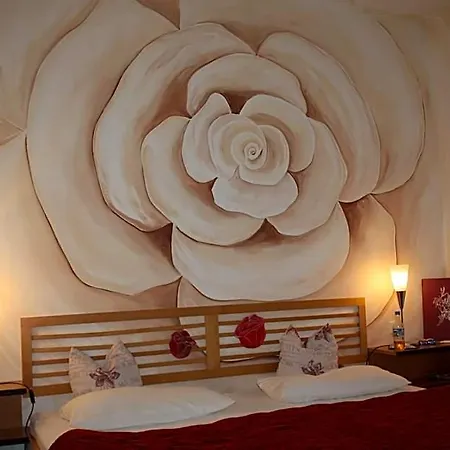 Am Fluss Hotel Neuburg an Der Donau